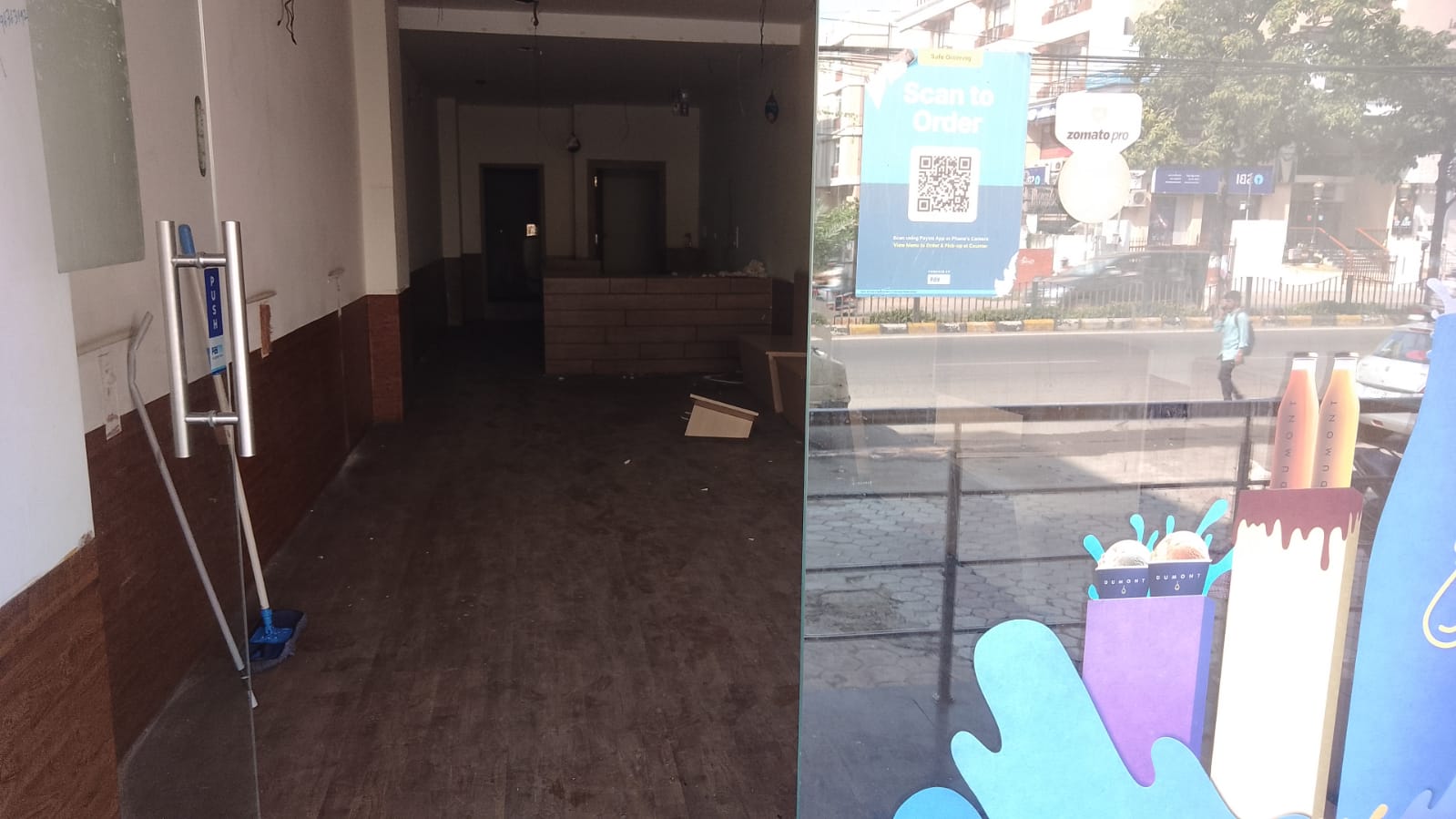 Showroom for Rent in Santacruz West Mumbai