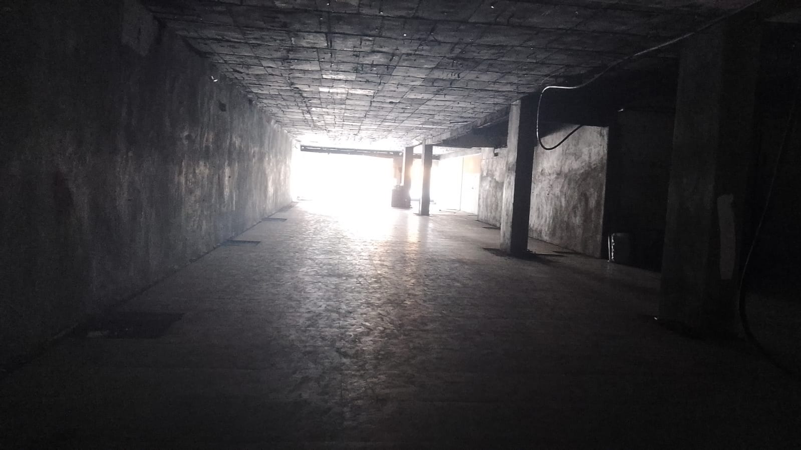 Showroom for Rent in Santacruz West Mumbai