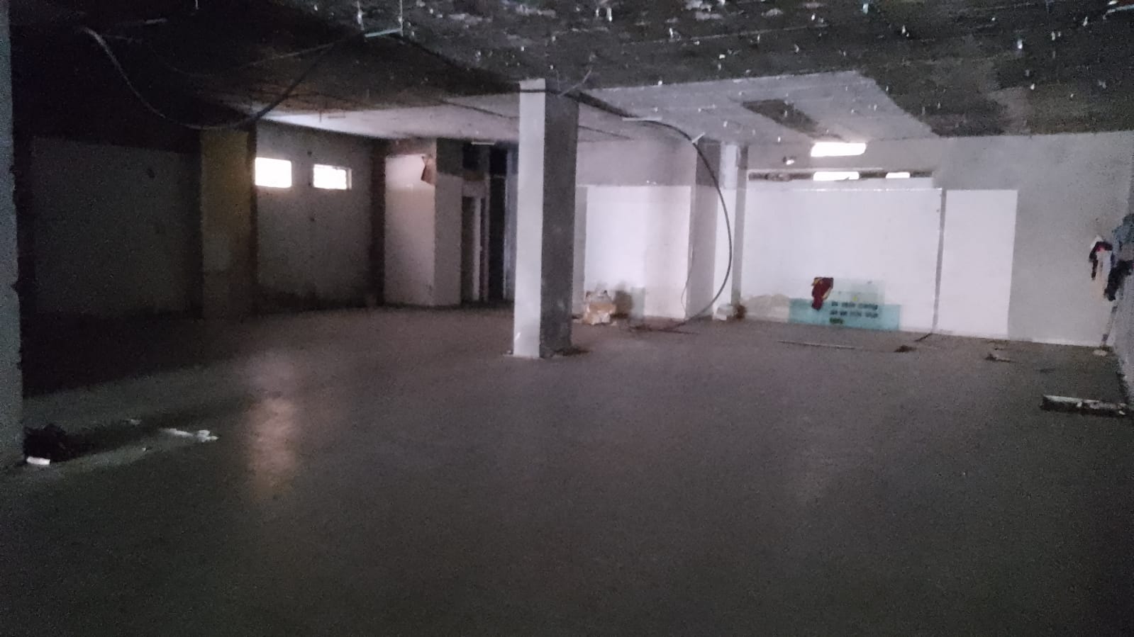 Showroom for Rent in Santacruz West Mumbai