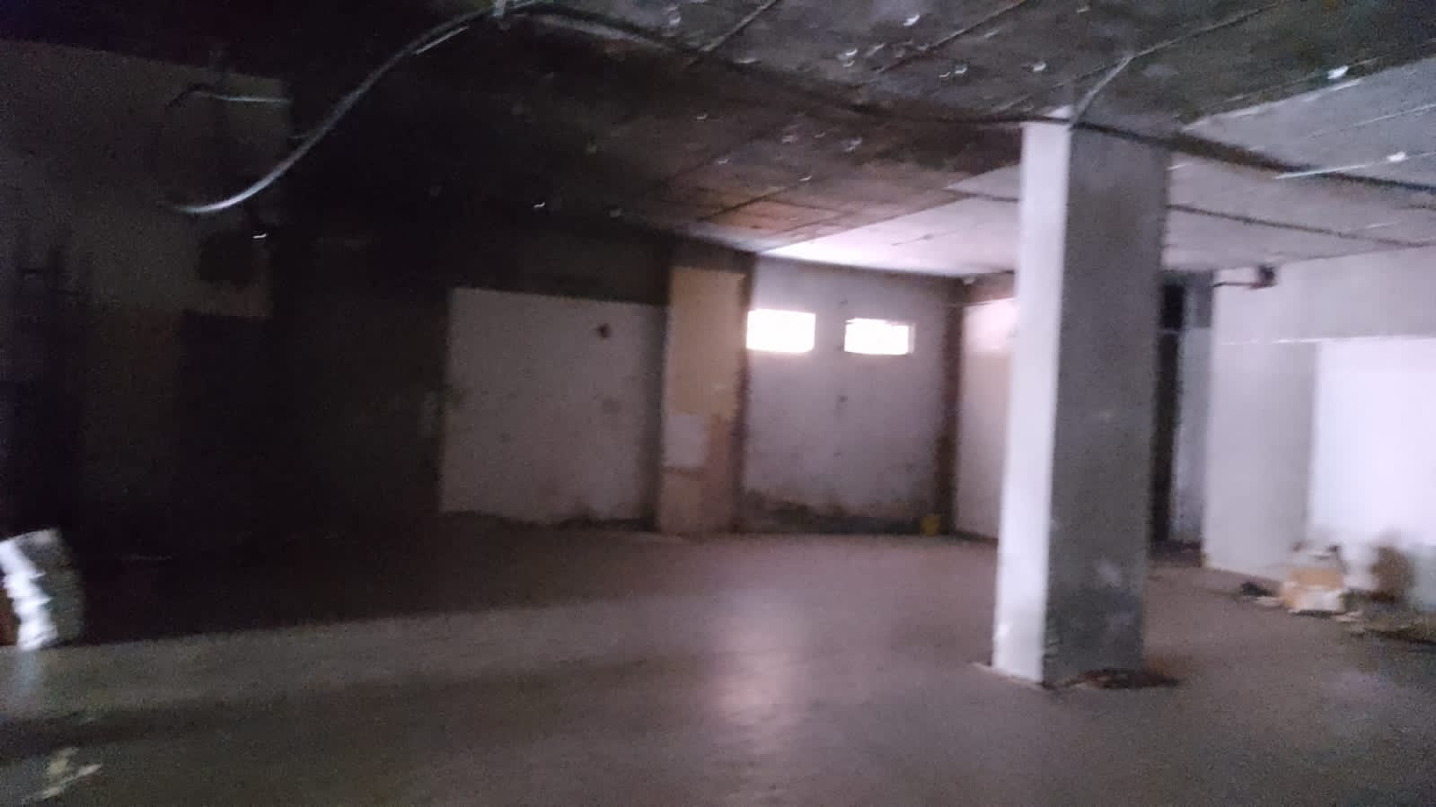 Showroom for Rent in Santacruz West Mumbai