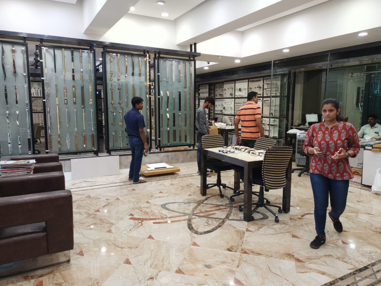 Showroom for Rent in S V Road Mumbai