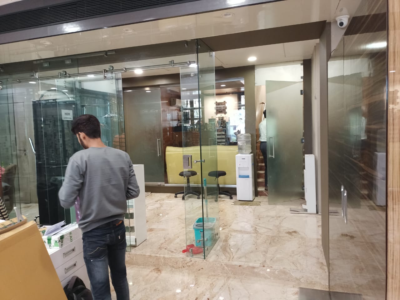 Showroom for Rent in S V Road Mumbai