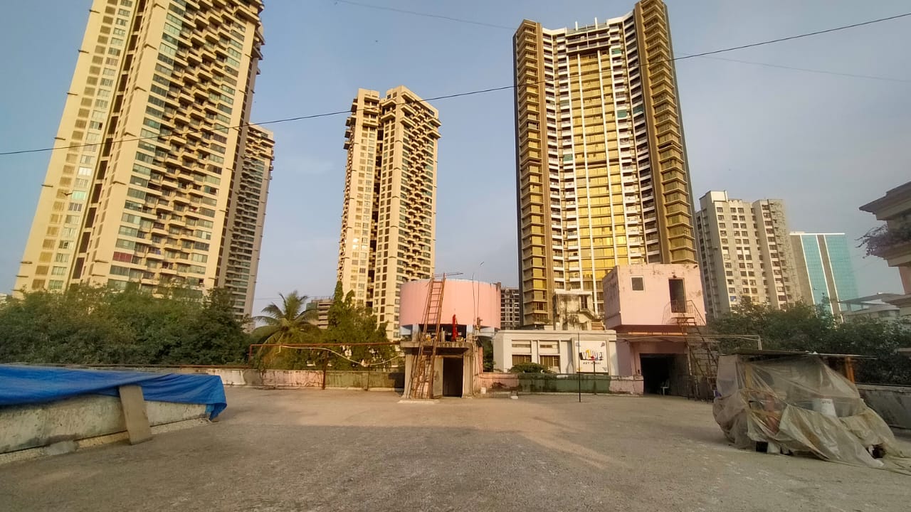 Commercial Building for Rent in Off  Link Road Mumbai