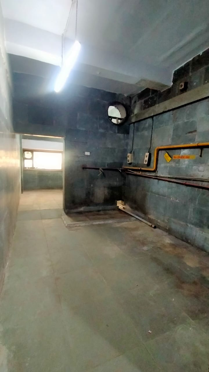 Commercial Building for Rent in Off  Link Road Mumbai