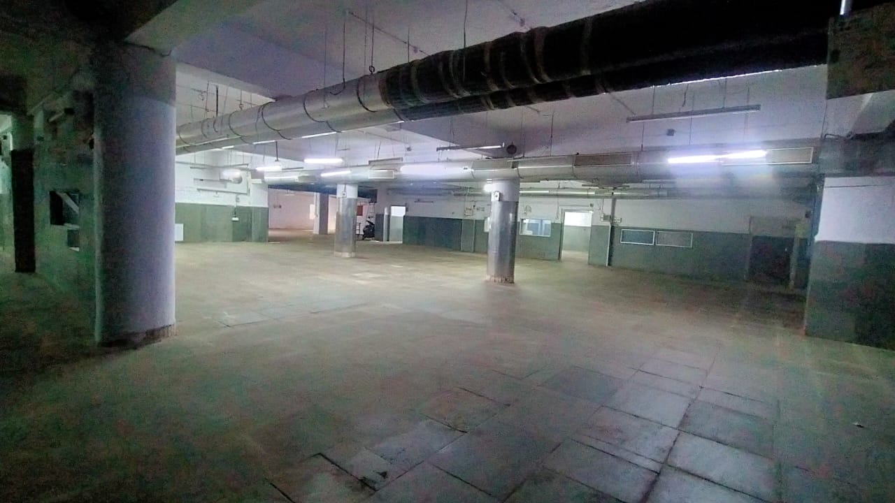 Commercial Building for Rent in Off  Link Road Mumbai