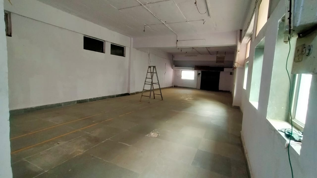 Commercial Building for Rent in Off  Link Road Mumbai