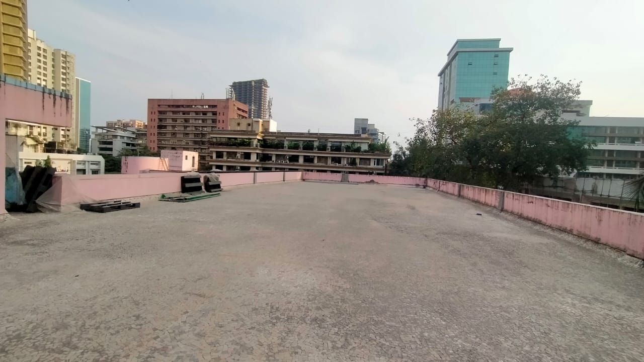 Commercial Building for Rent in Off  Link Road Mumbai