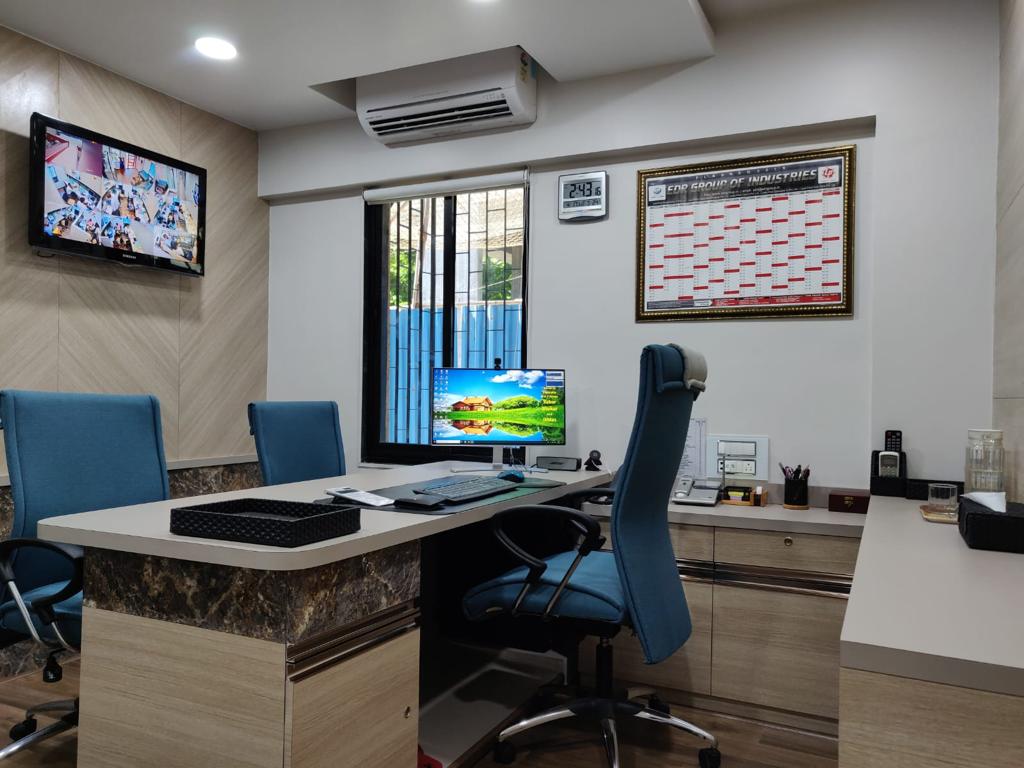 Showroom for Rent in S V Road Mumbai