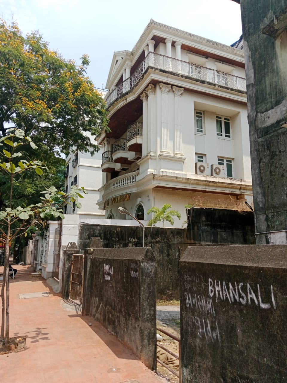 Showroom for Rent in Vile Parle West Mumbai