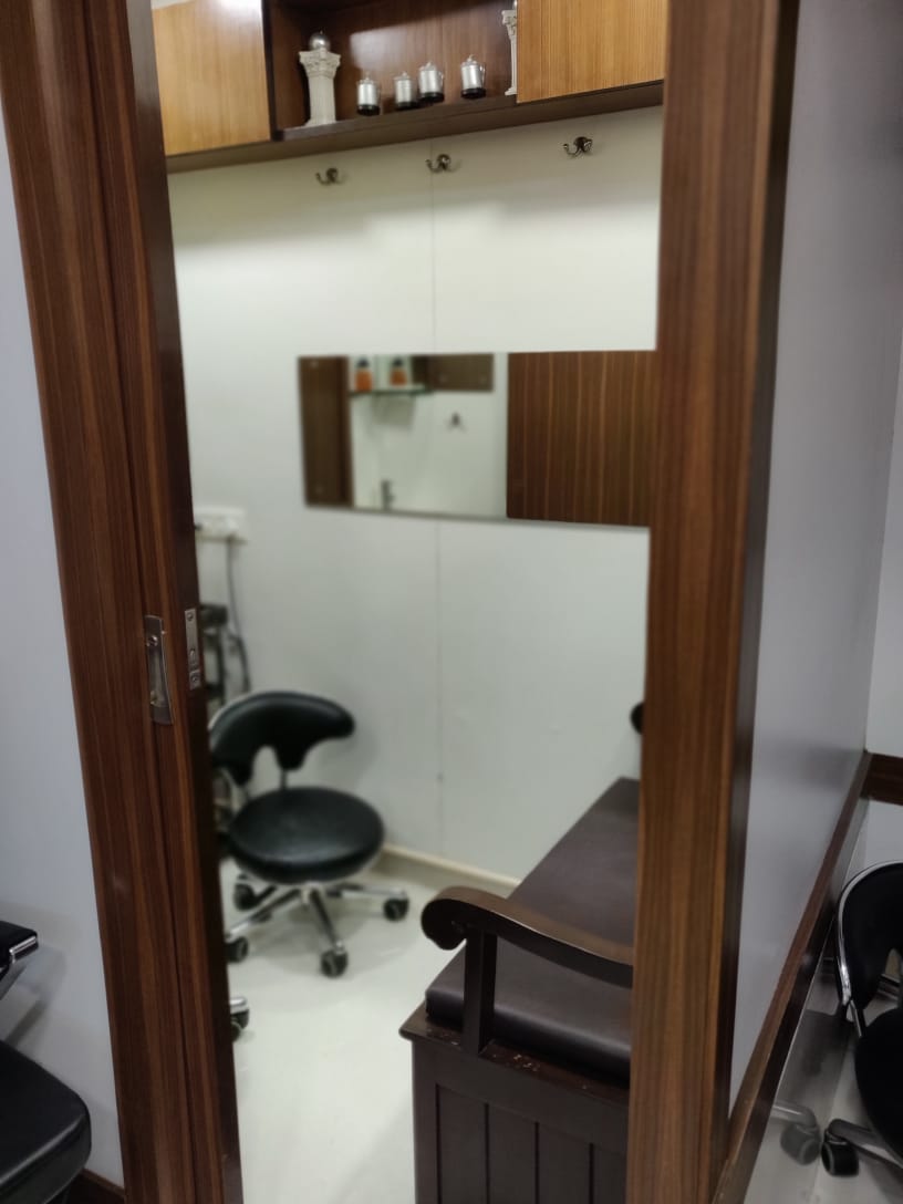 Shop for Sale in Off Hill Road Mumbai