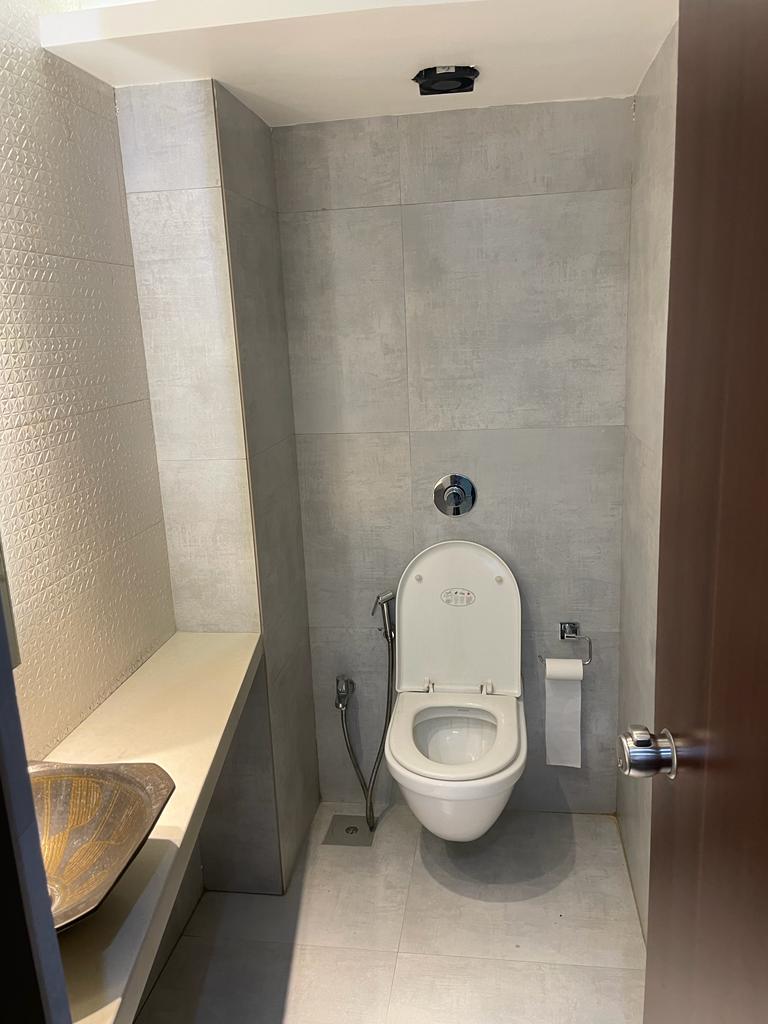 Office for Rent in Off Turner  Road Mumbai