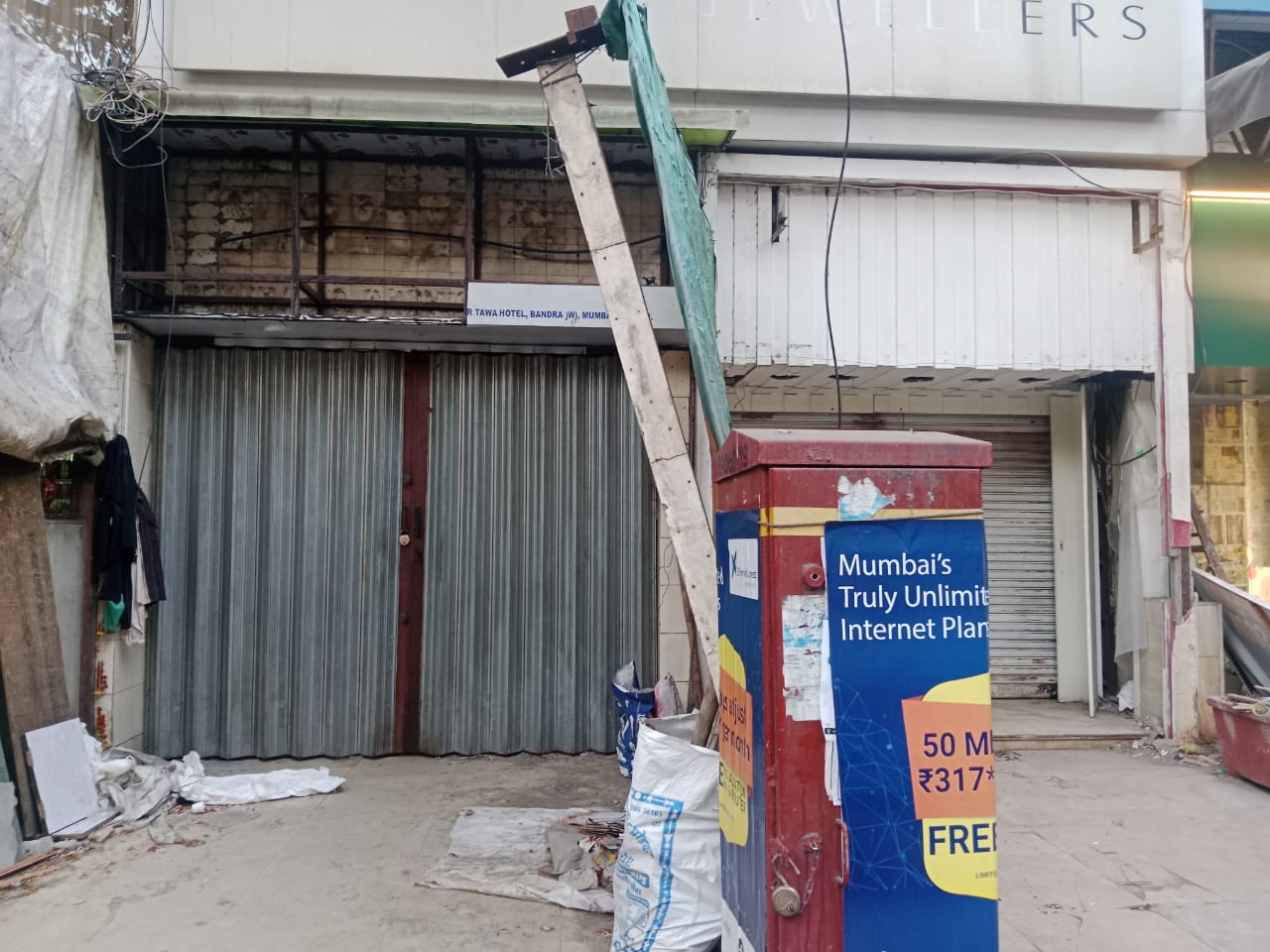 Showroom for Rent in Bandra West Mumbai
