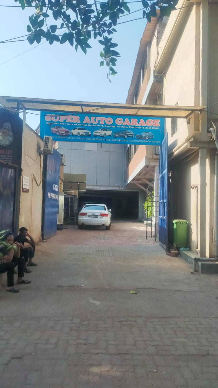 Showroom for Rent in Santacruz West Mumbai