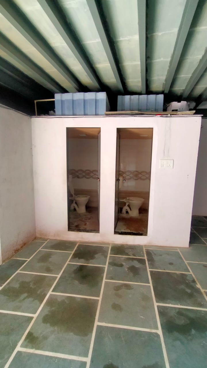Showroom for Rent in Santacruz West Mumbai