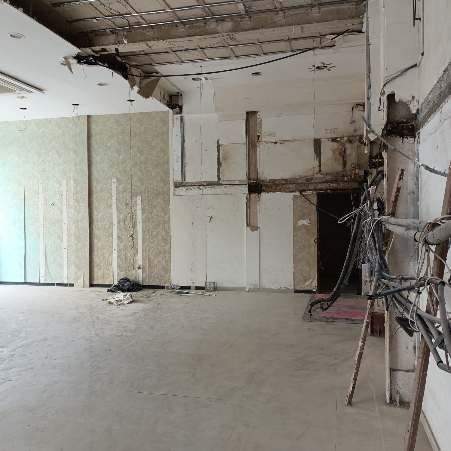 Showroom for Rent in Bhulabhai Desai Marg Mumbai