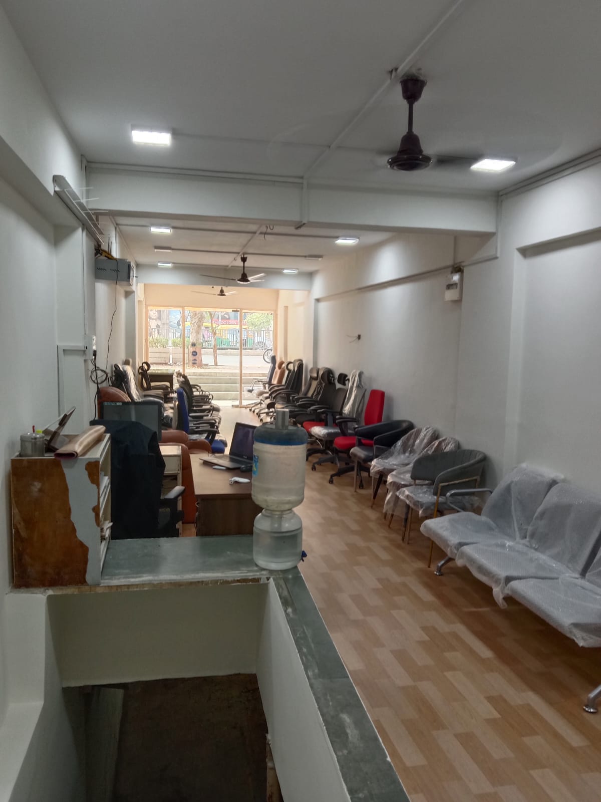 Showroom for Rent in C G Road Ahmedabad