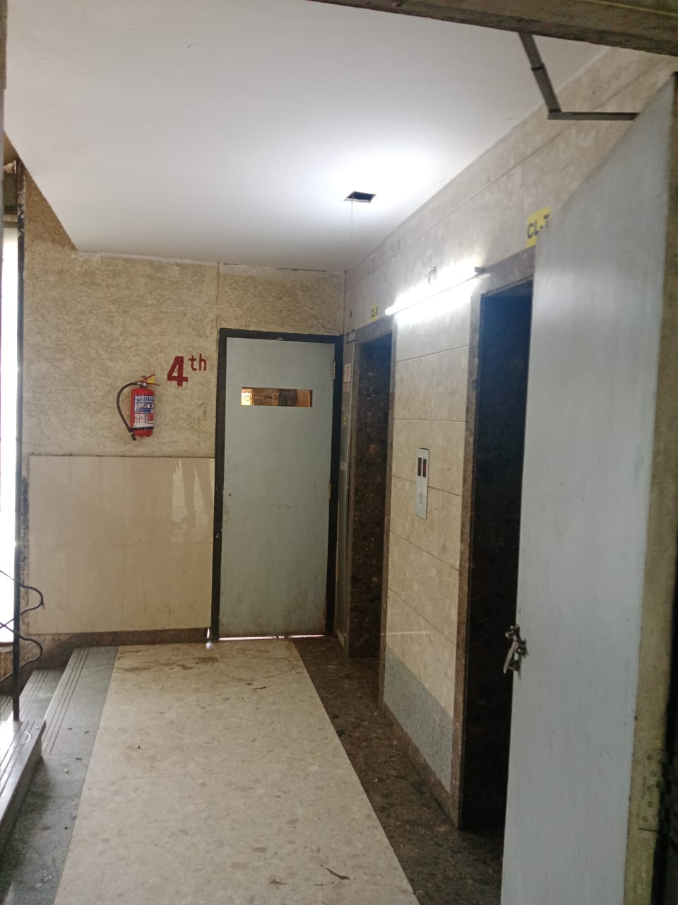 Office for Rent in Link Road Mumbai