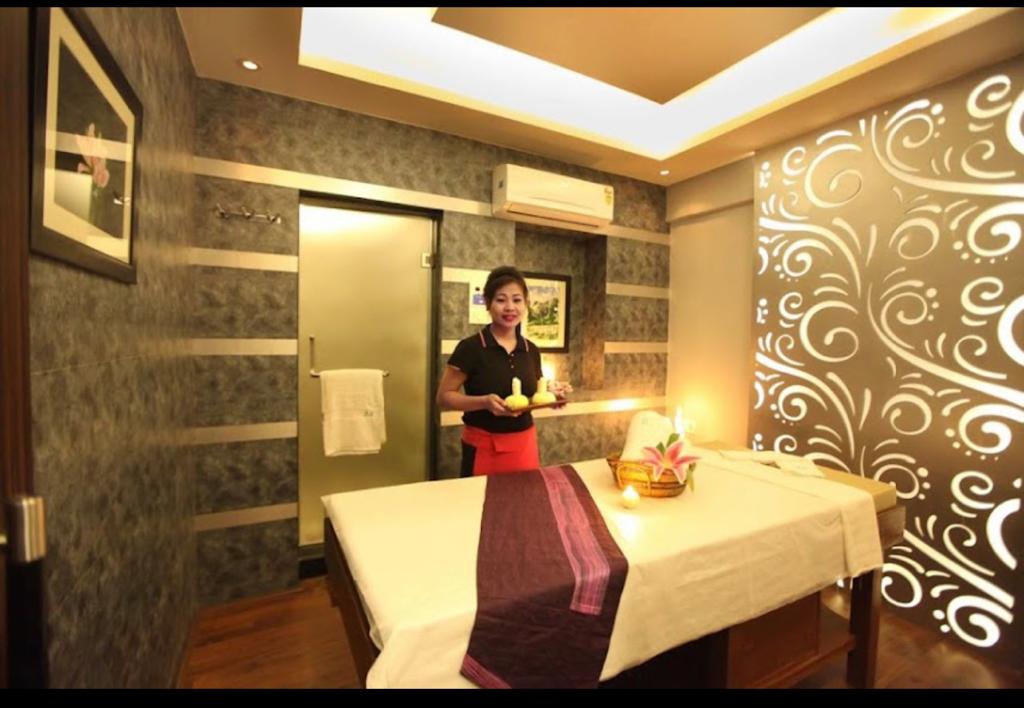 Spa for Sale in 16th Road Mumbai