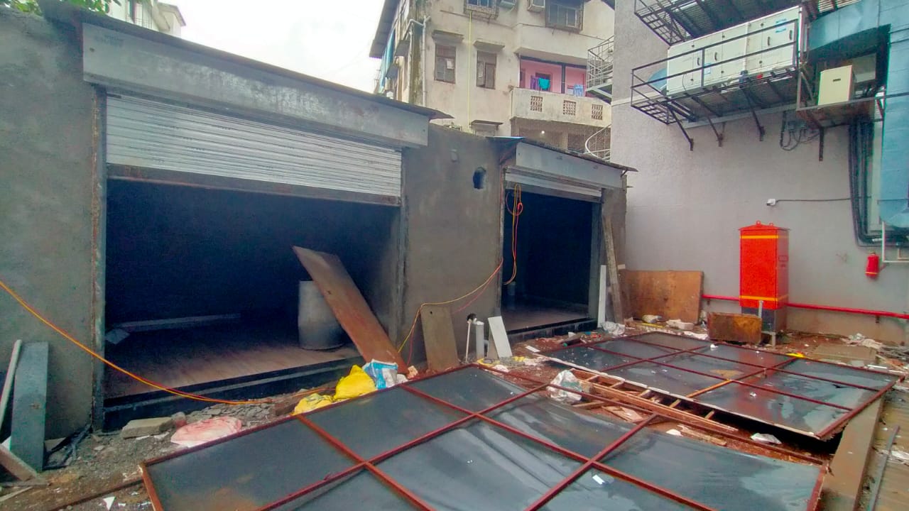 Shop for Rent in Bandra West Mumbai