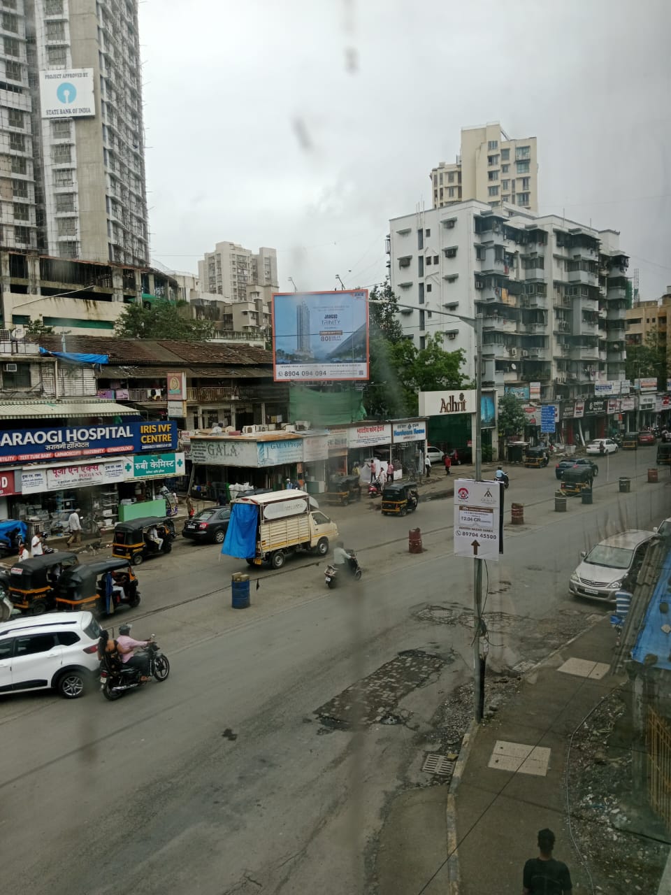 Showroom for Sale in S V Road Mumbai