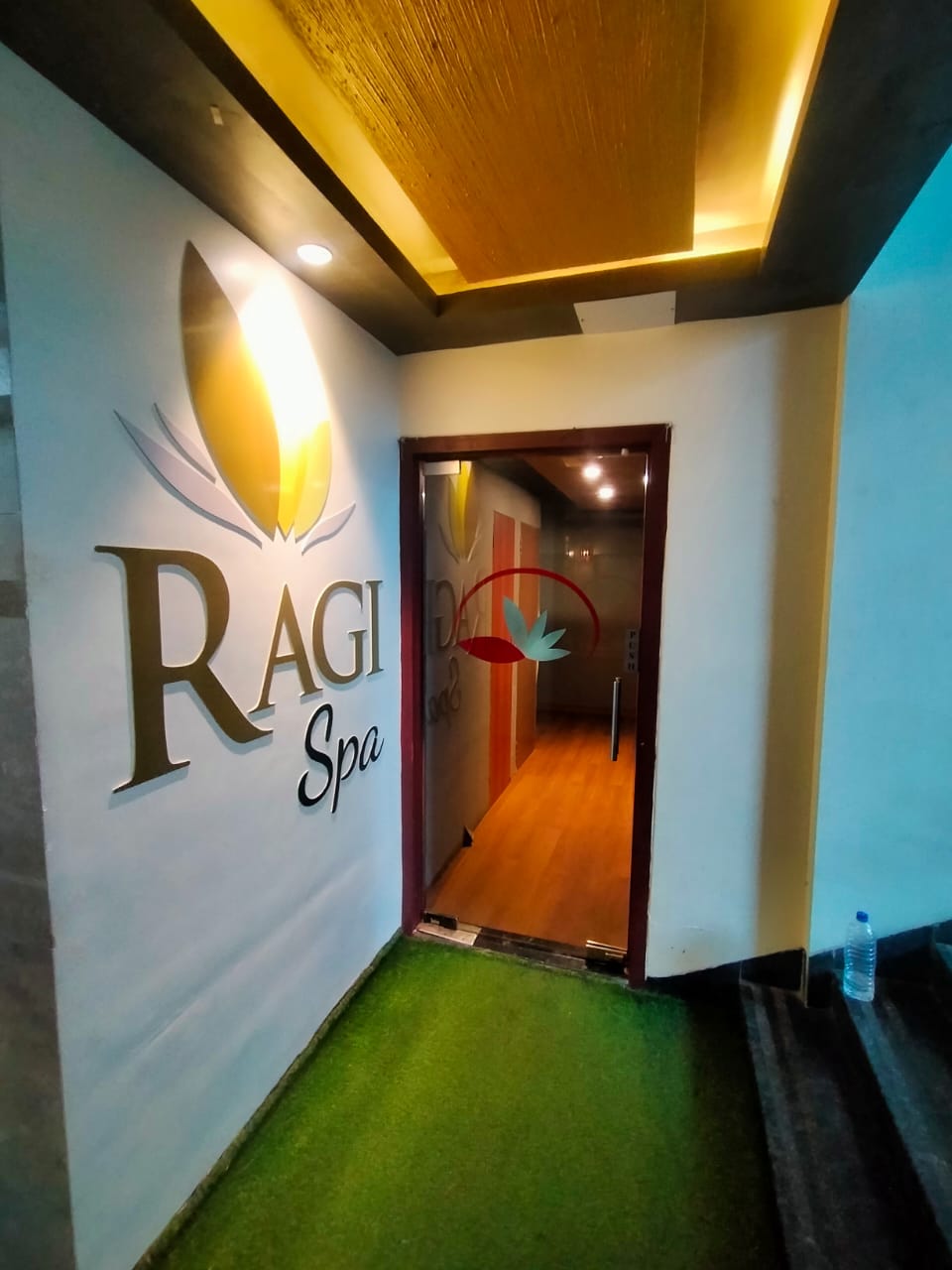 Office for Sale in Dadabhai Road Mumbai