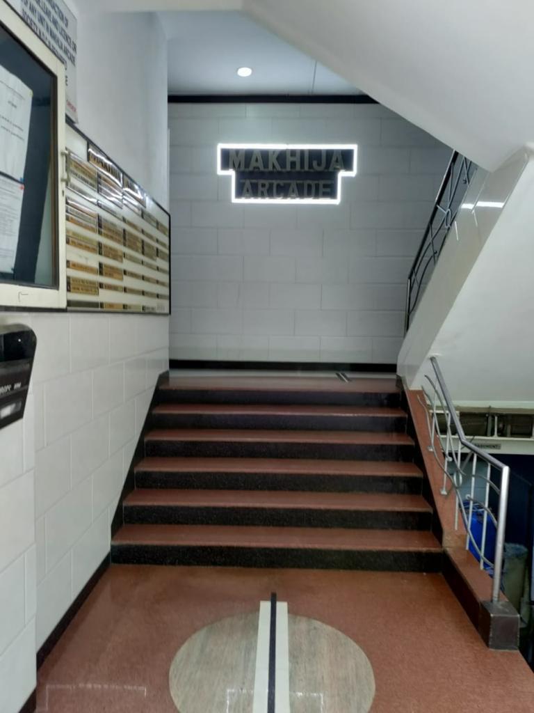 Office for Sale in 35 Road Mumbai
