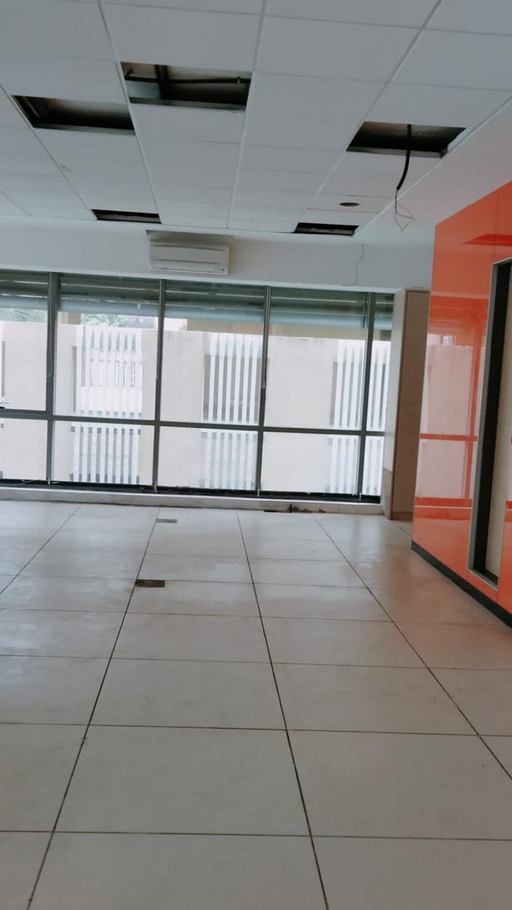 Office for Rent in Linking  Road Mumbai