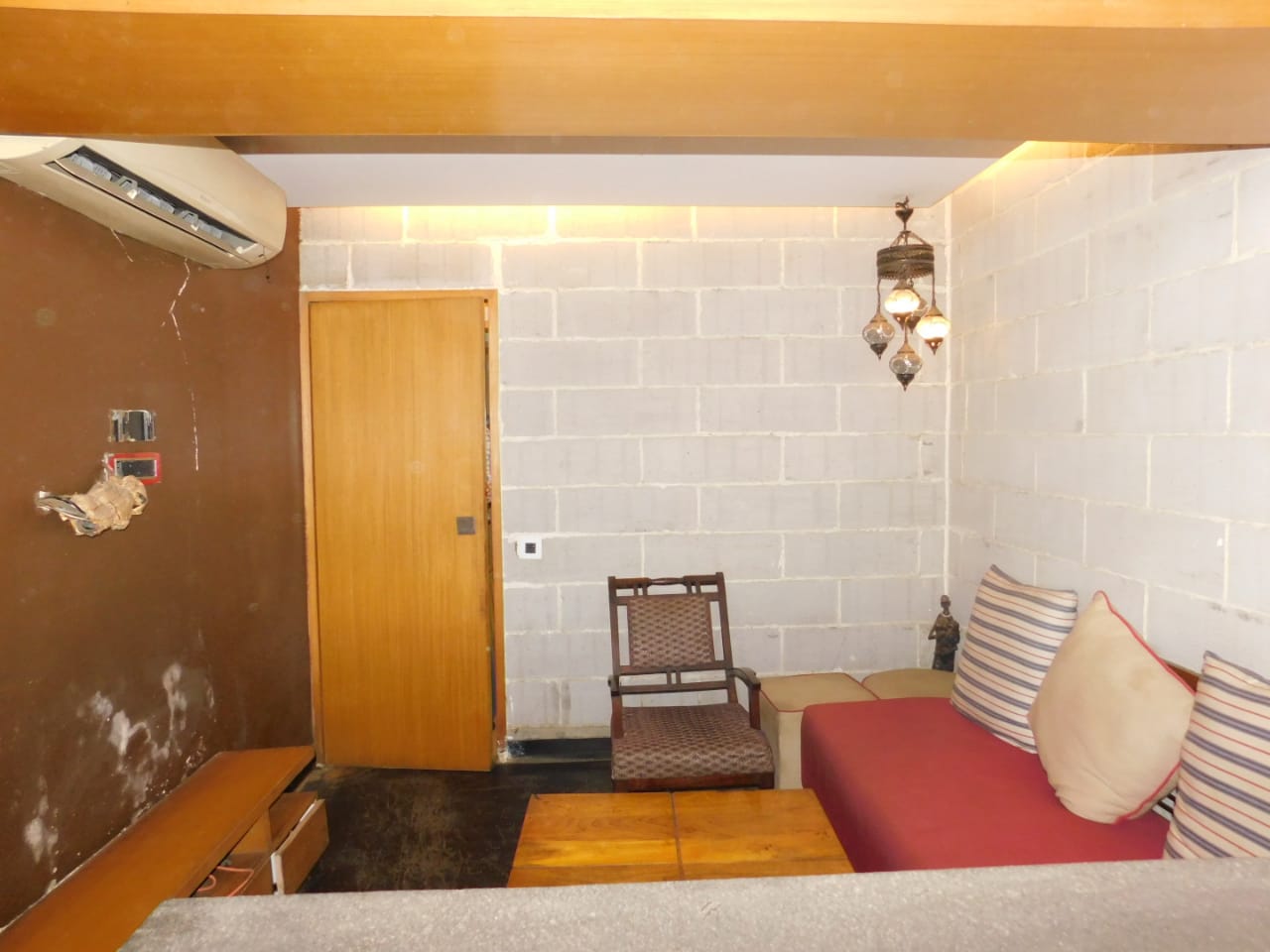 Office for Sale in Santacruz West Mumbai