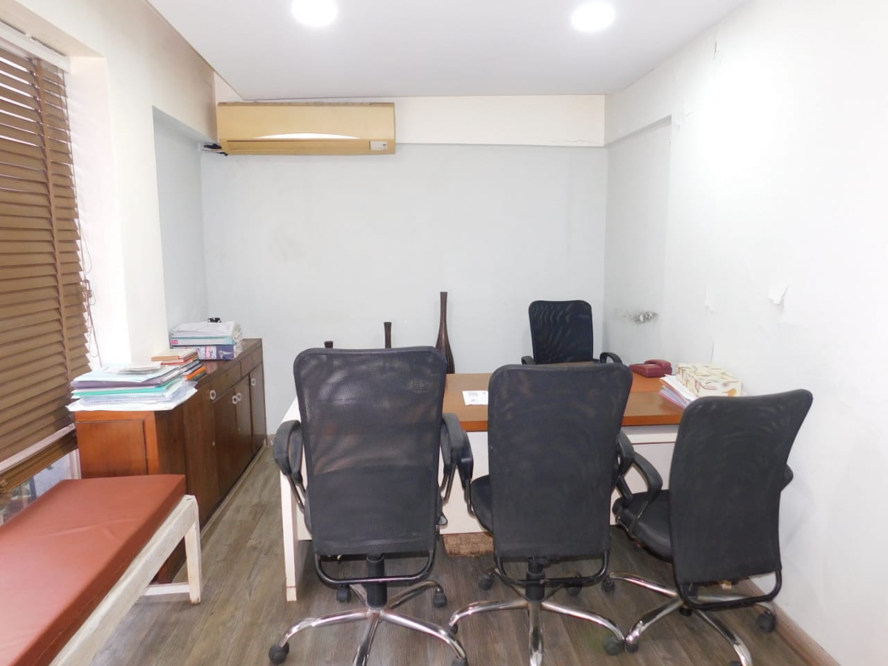 Office for Sale in Santacruz West Mumbai