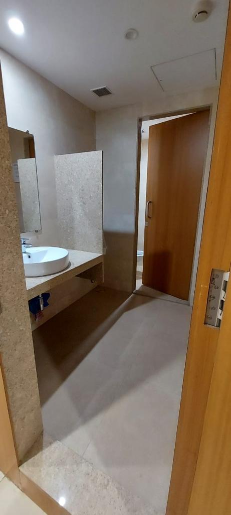 Office for Rent in L B S Road Mumbai