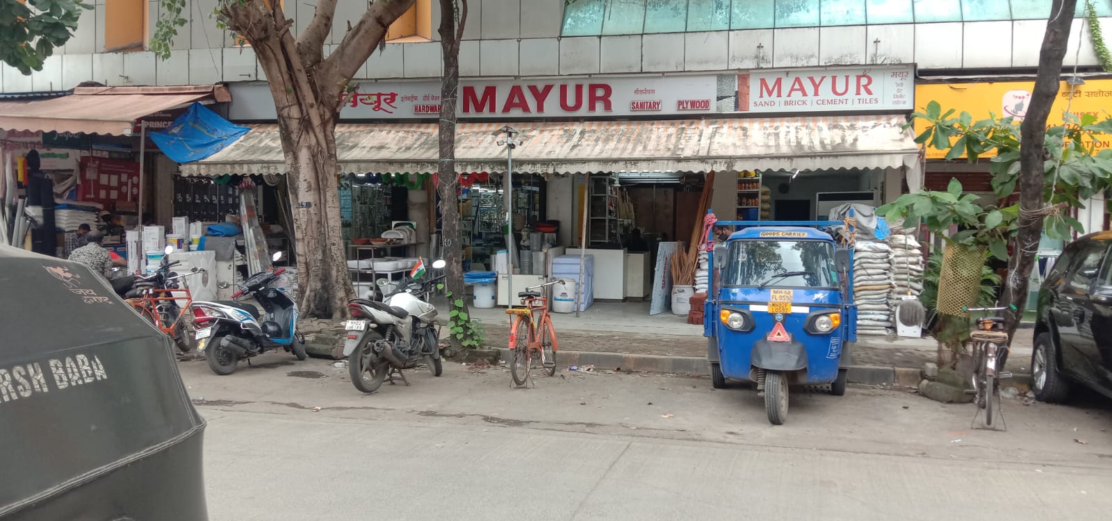 Showroom for Rent in Rto Road Mumbai