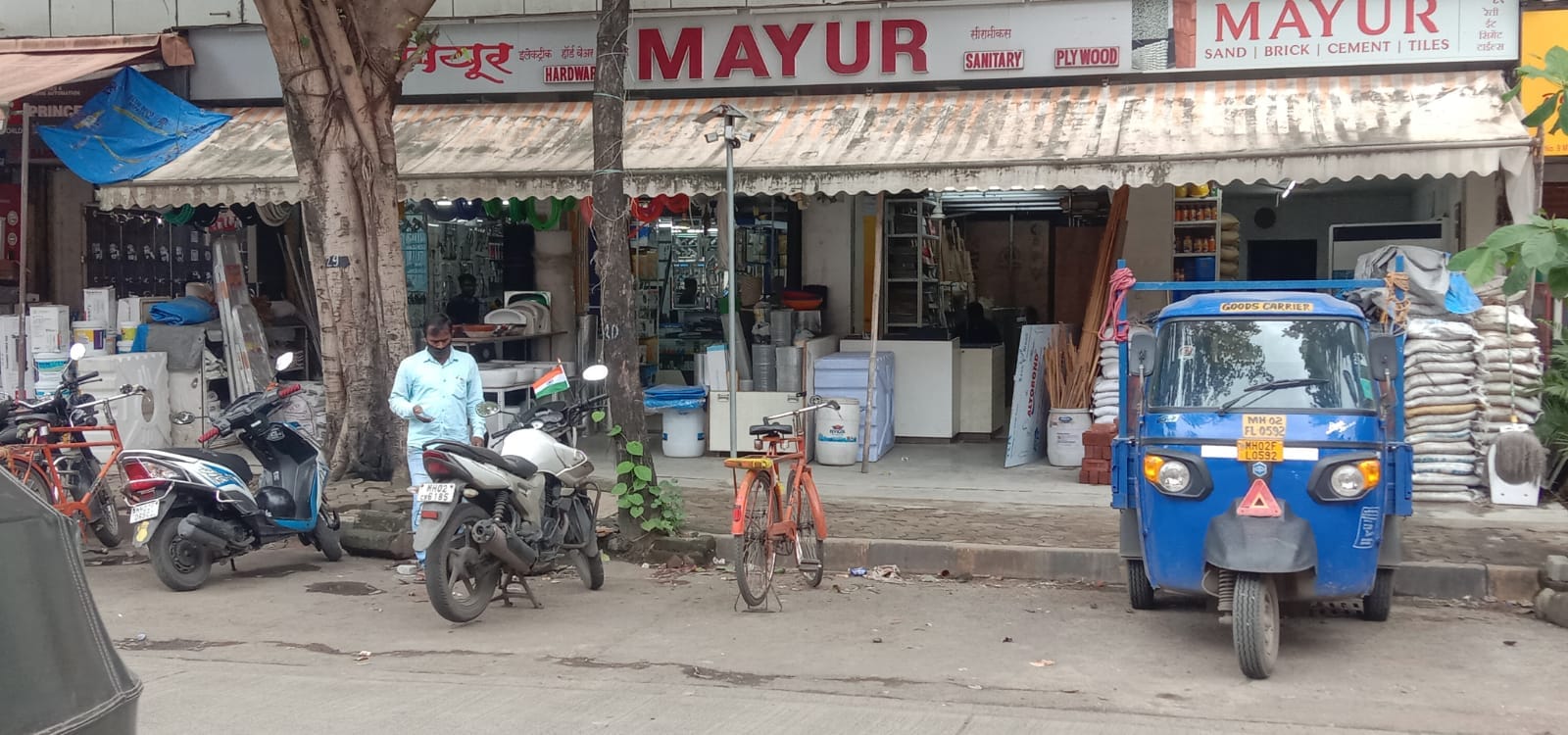 Showroom for Rent in Rto Road Mumbai