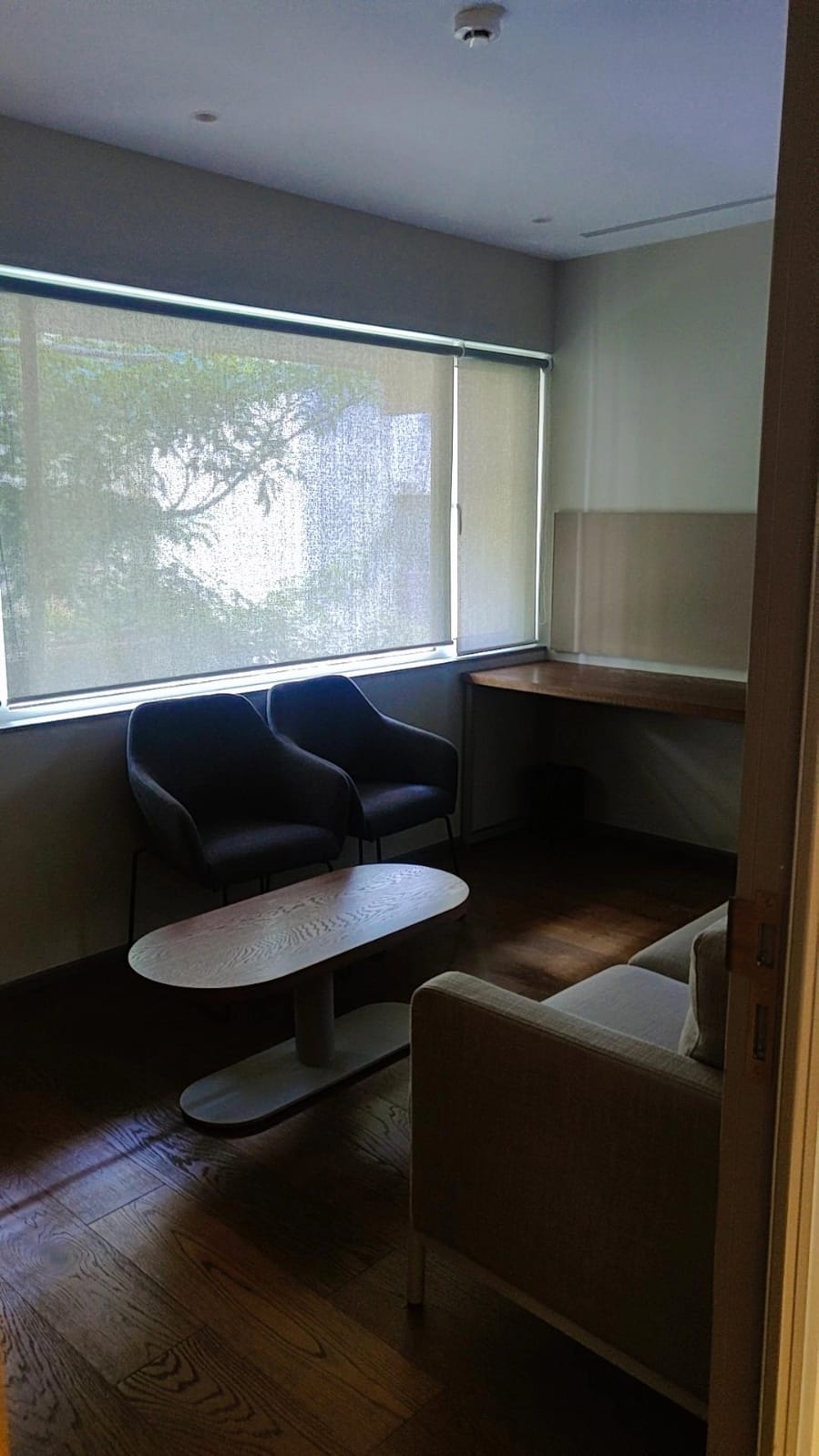 Office for Rent in Linking  Road Mumbai