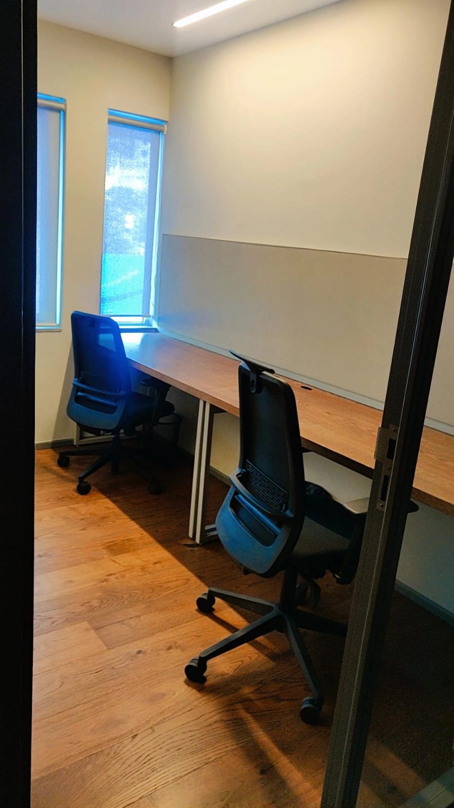 Office for Rent in Linking  Road Mumbai