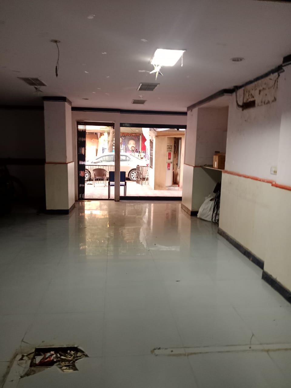 Showroom for Rent in Bapista Rd Mumbai