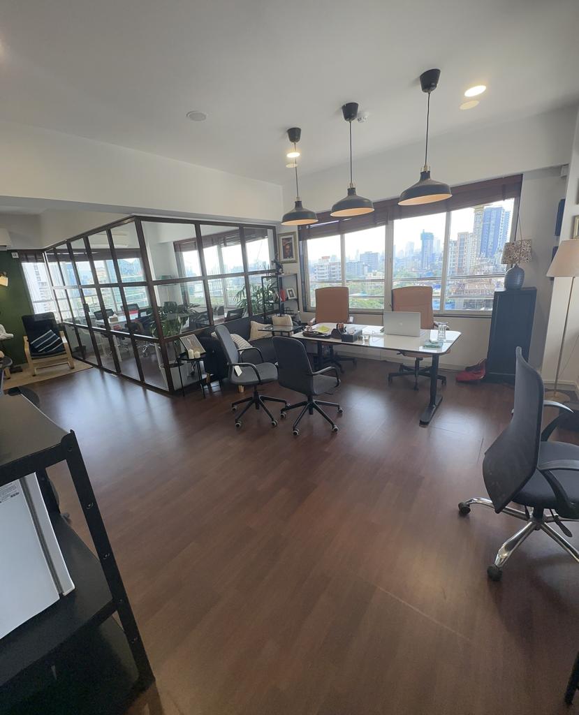 Office for Rent in Linking  Road Mumbai