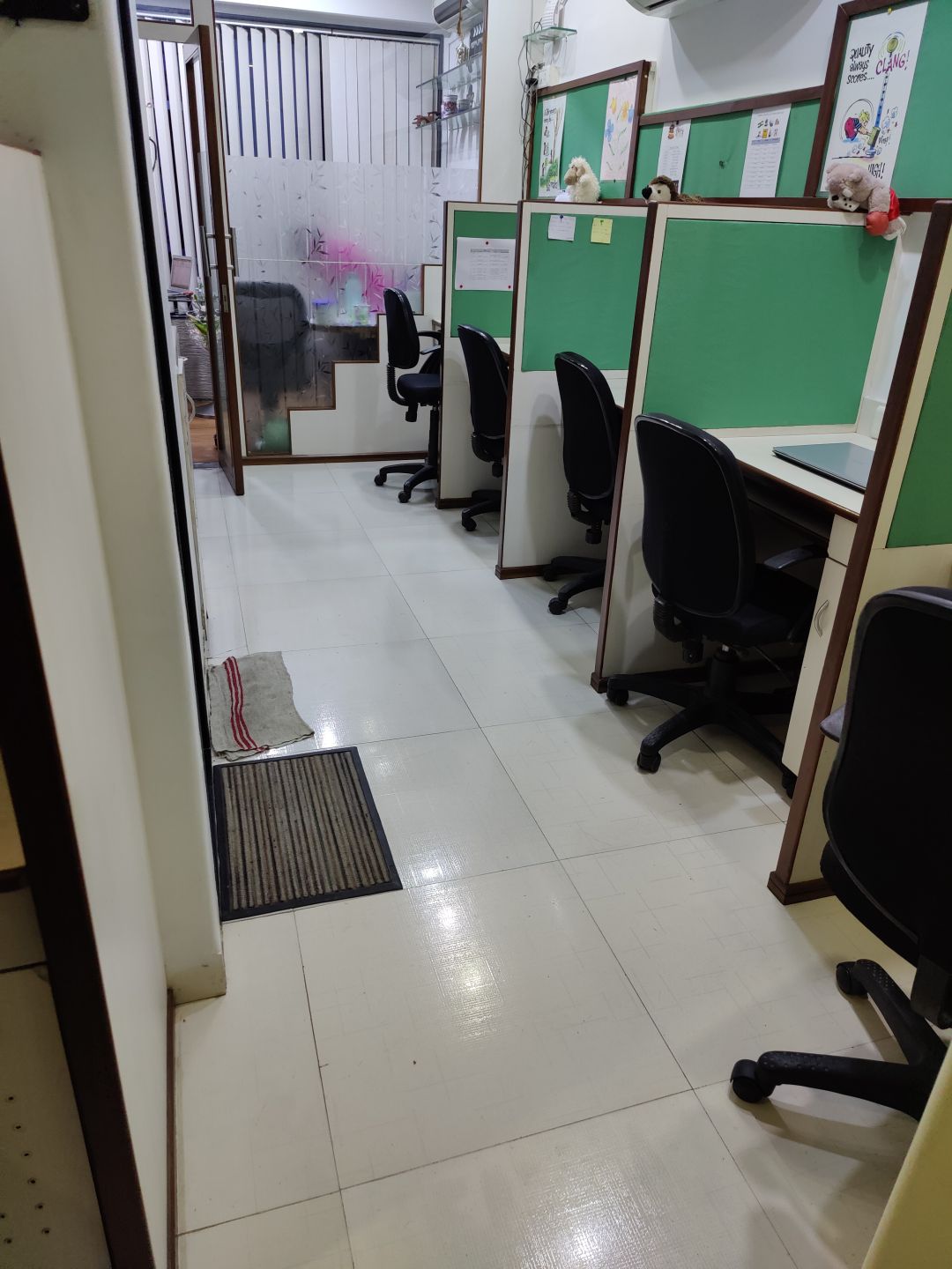 Office for Sale in Khar West Mumbai