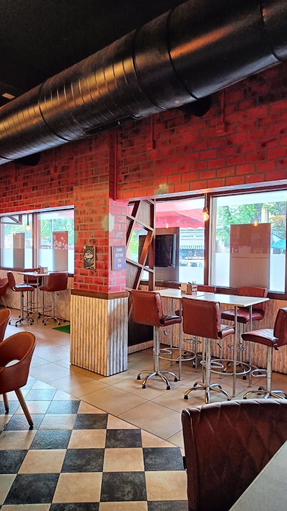 Pub for Rent in Mahim West Mumbai