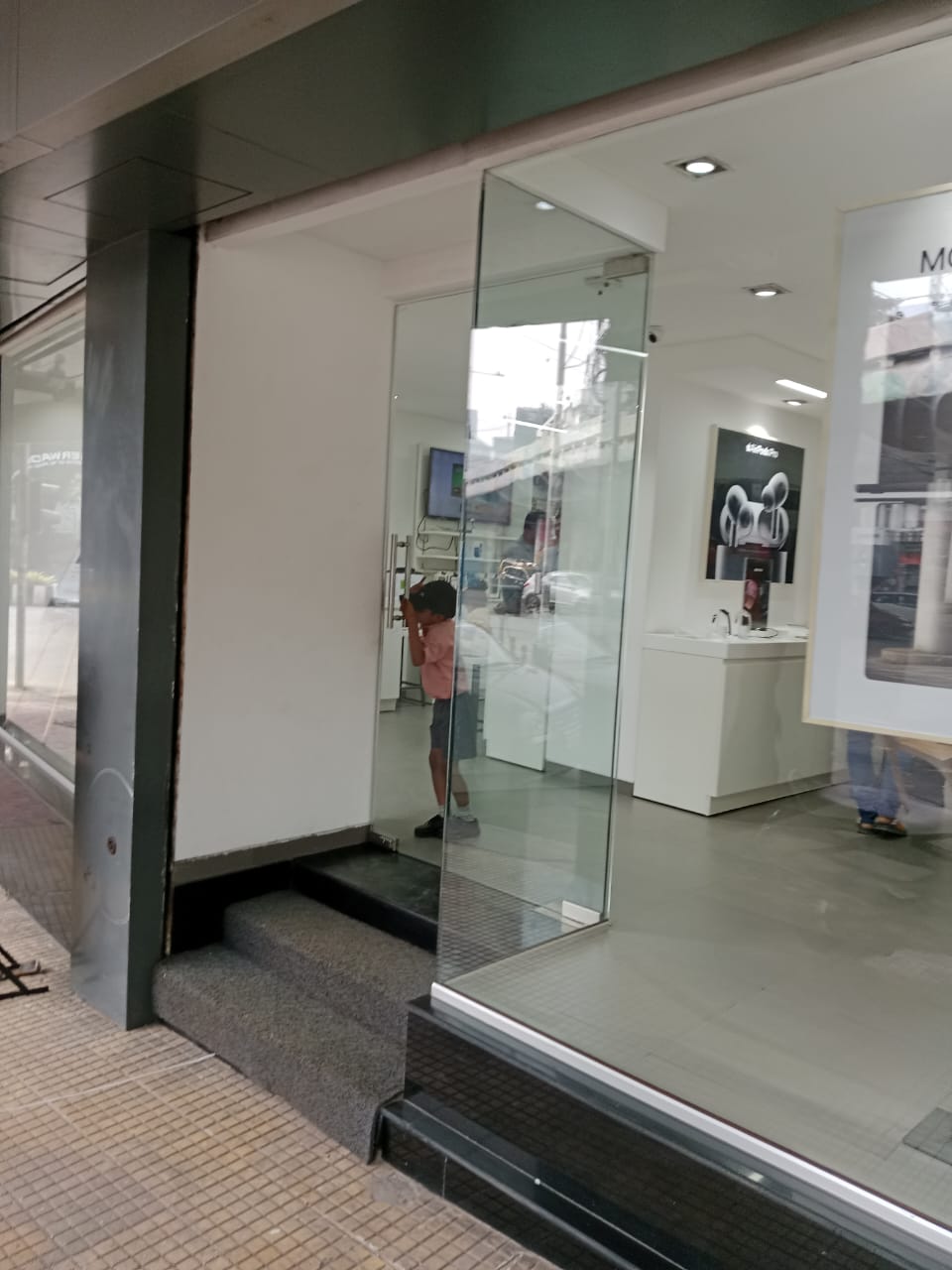 Shop for Rent in August Kranti Marg Mumbai