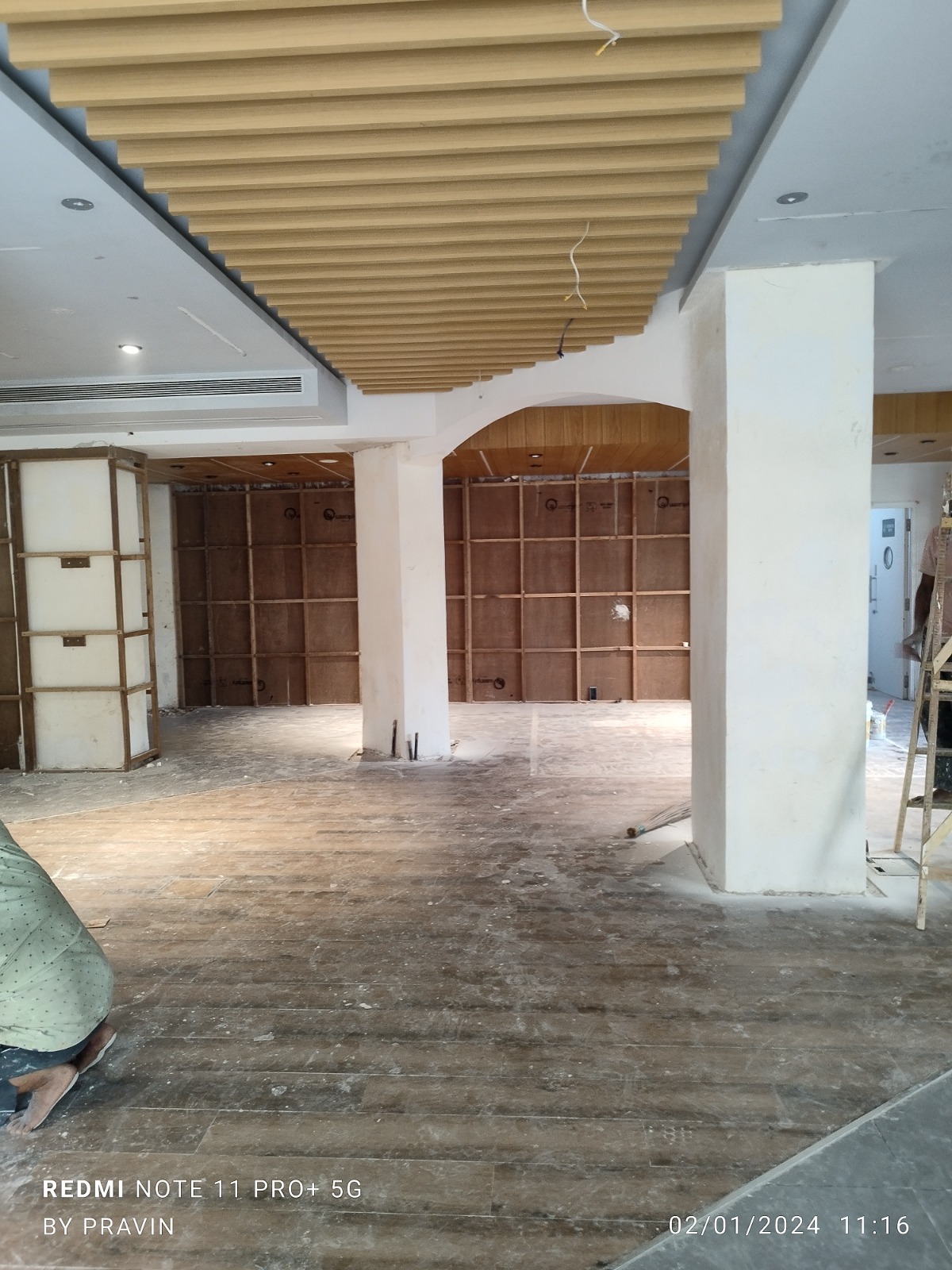 Showroom for Rent in Dinshaw Vaccha Road Mumbai