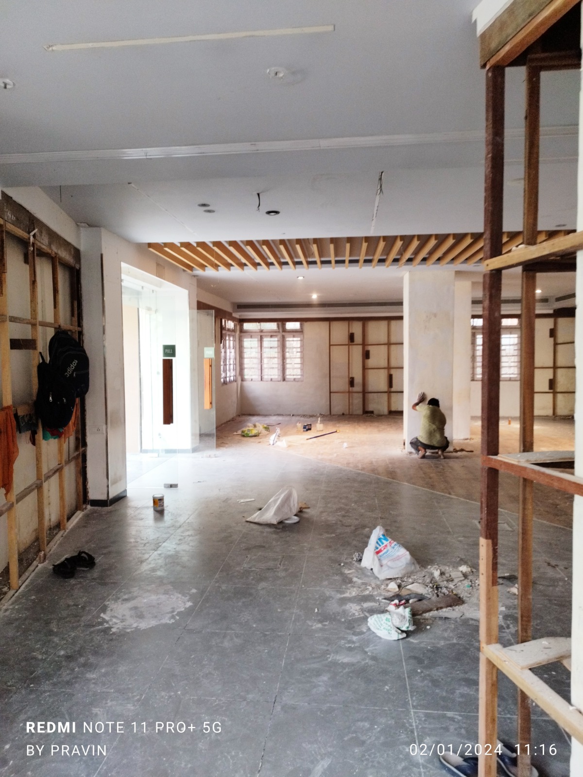 Showroom for Rent in Dinshaw Vaccha Road Mumbai