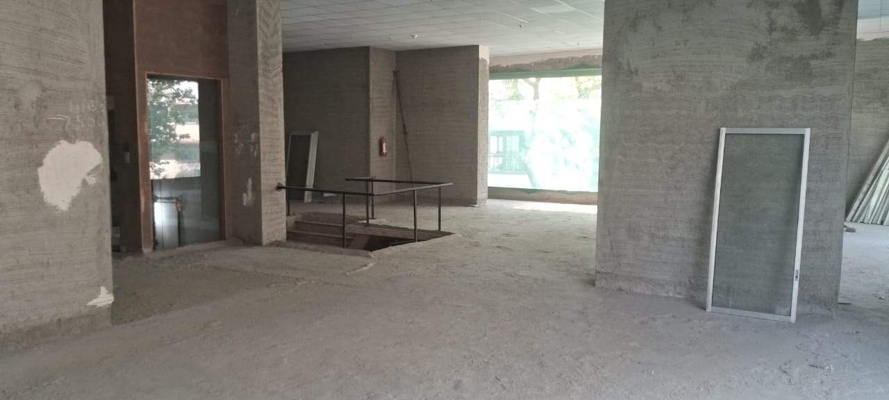 Showroom for Rent in S V Road Mumbai