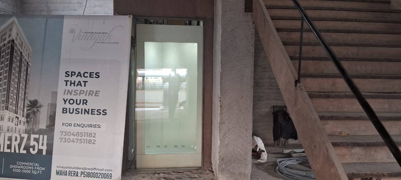 Showroom for Rent in S V Road Mumbai