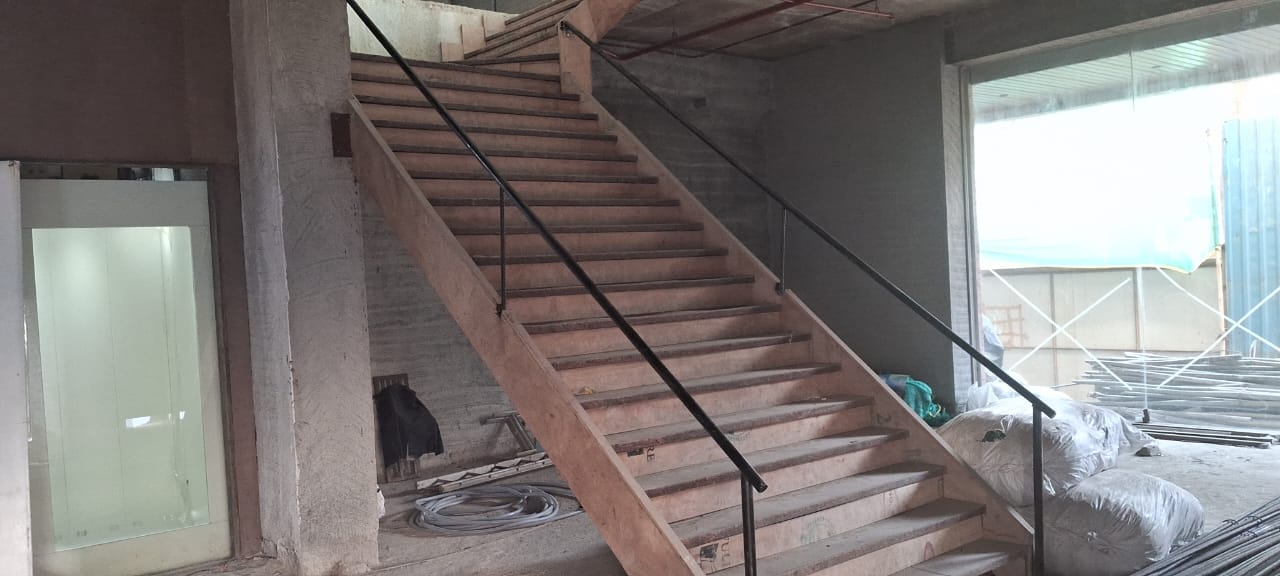 Showroom for Rent in S V Road Mumbai