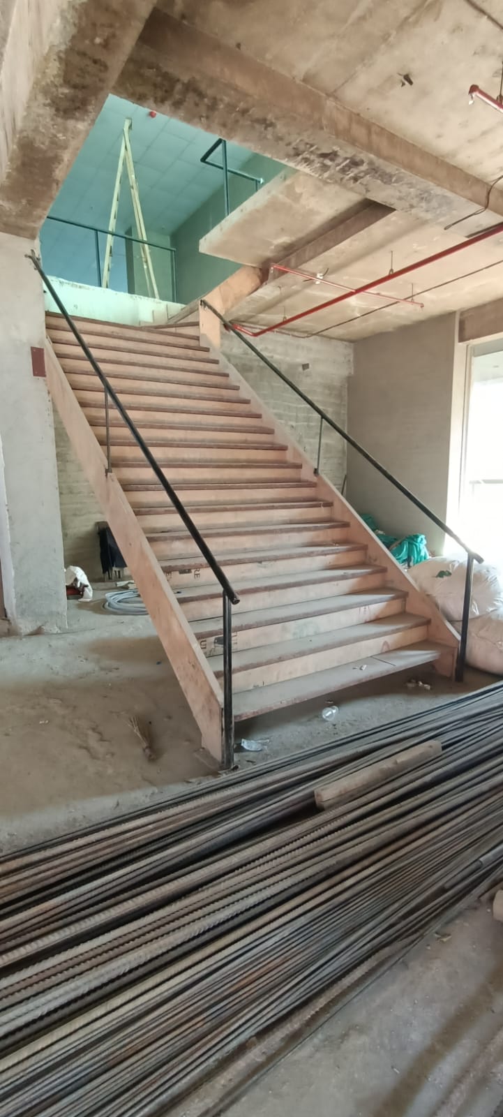 Showroom for Rent in S V Road Mumbai