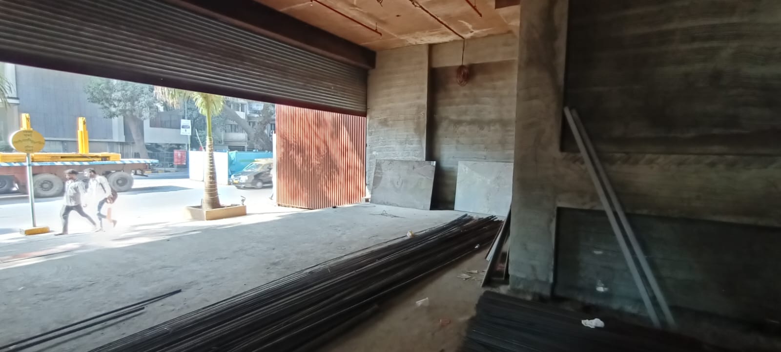 Showroom for Rent in S V Road Mumbai