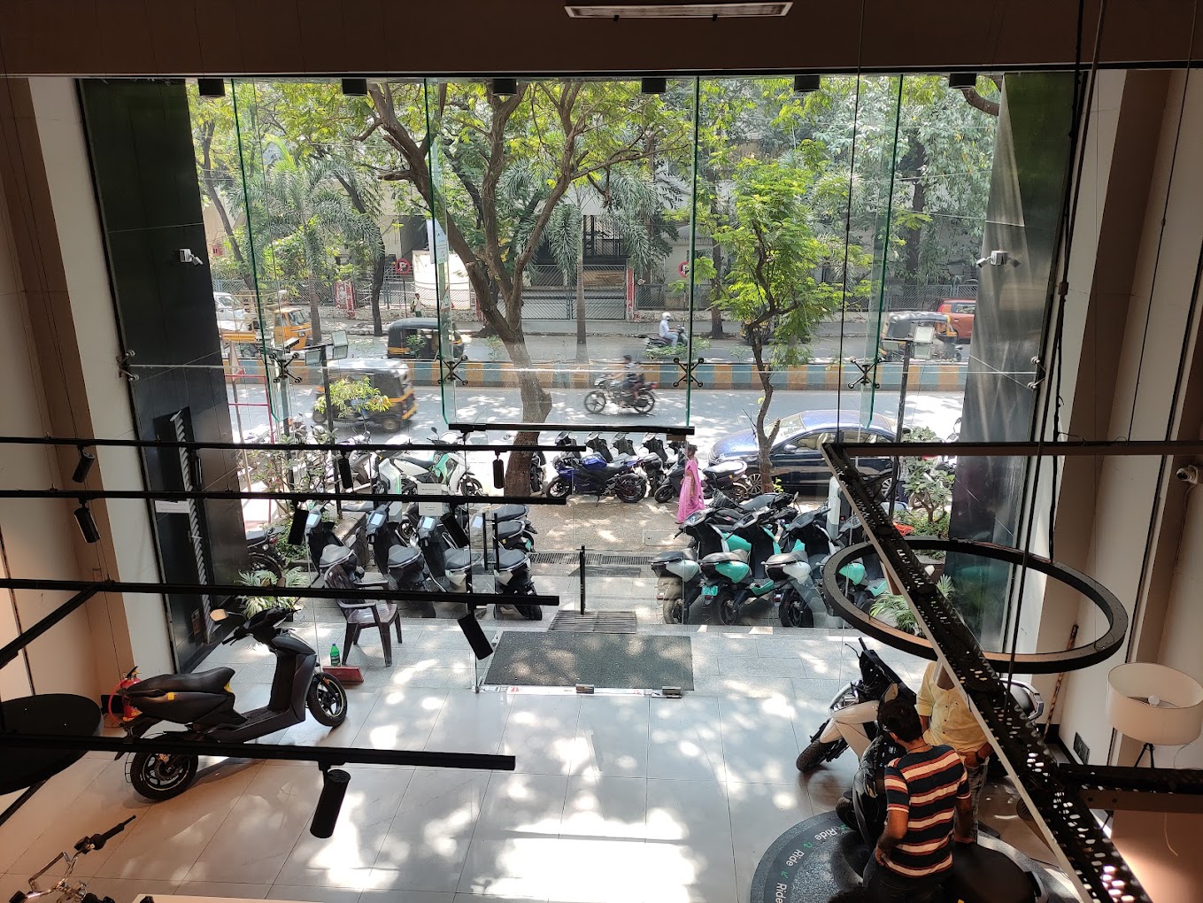 Showroom for Rent in Panchpakhadi Mumbai