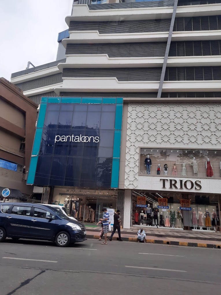 Showroom for Rent in Bandra West Mumbai