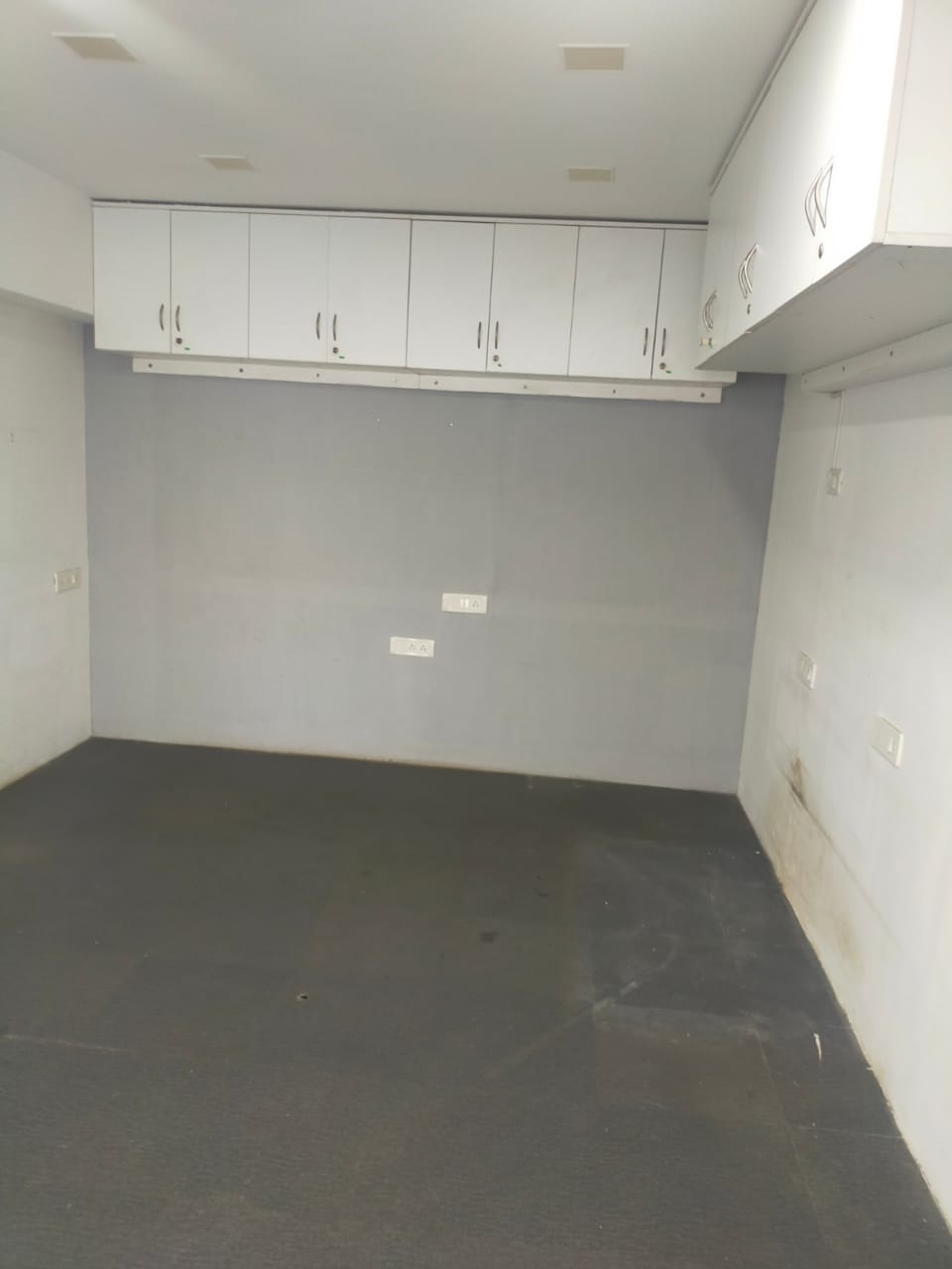 Office for Sale in Khar West Mumbai