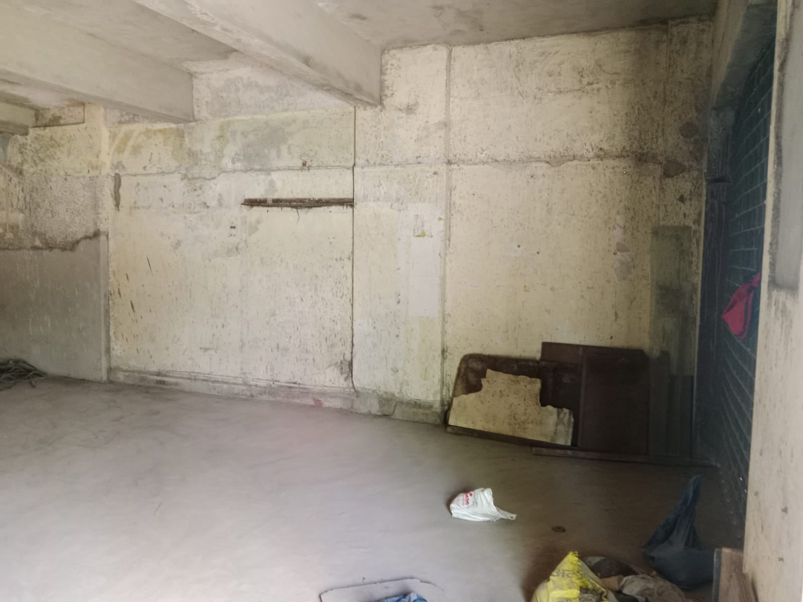 Showroom for Rent in Appasaheb Marathe Marg Mumbai